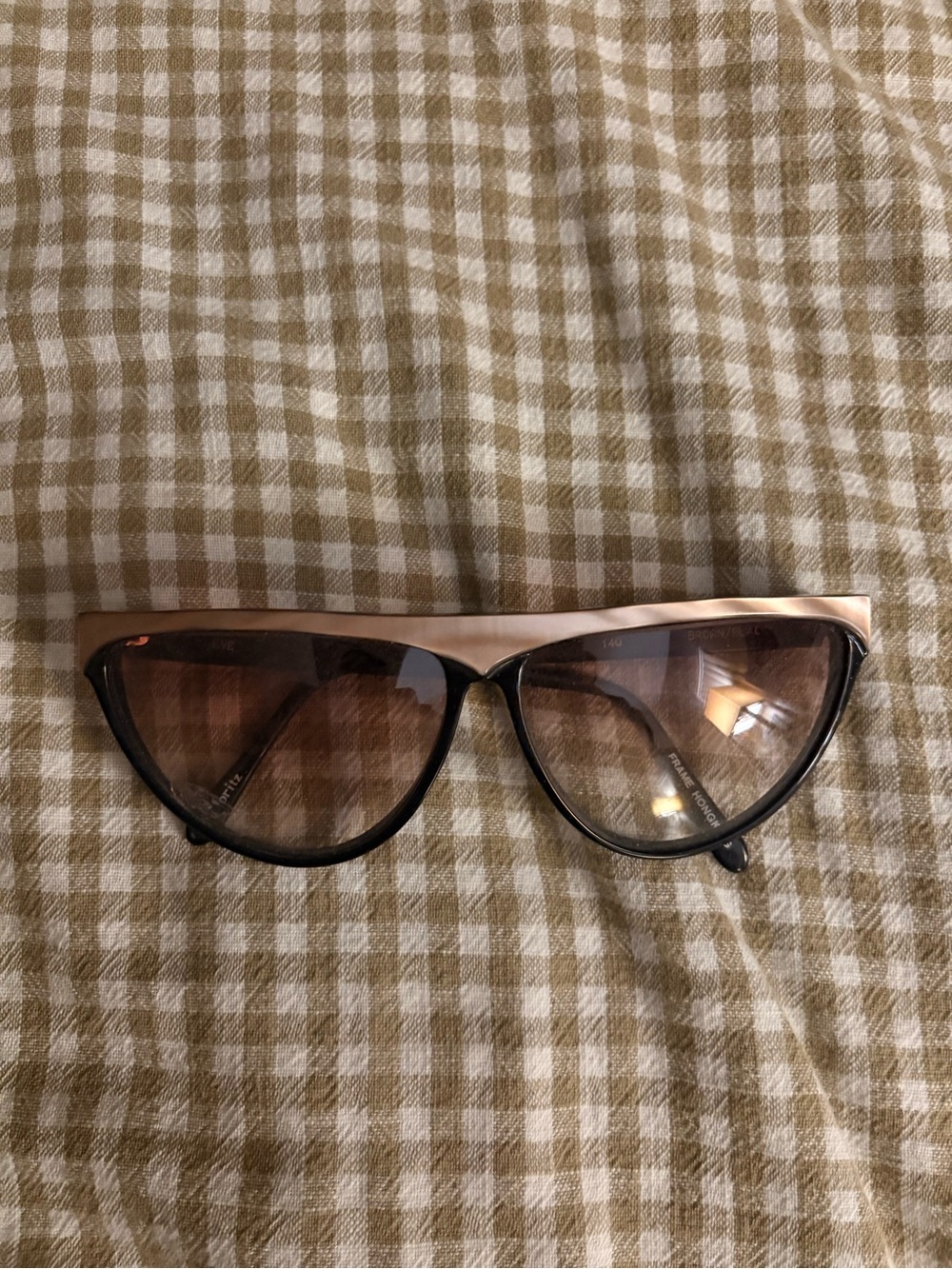 Los Angeles Apparel Two-Tone Cat Eye Sunglasses - Black & Brown